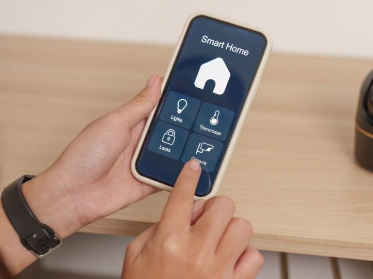Smart Home Security: Protecting Your Tampa Bay Home with Intelligence